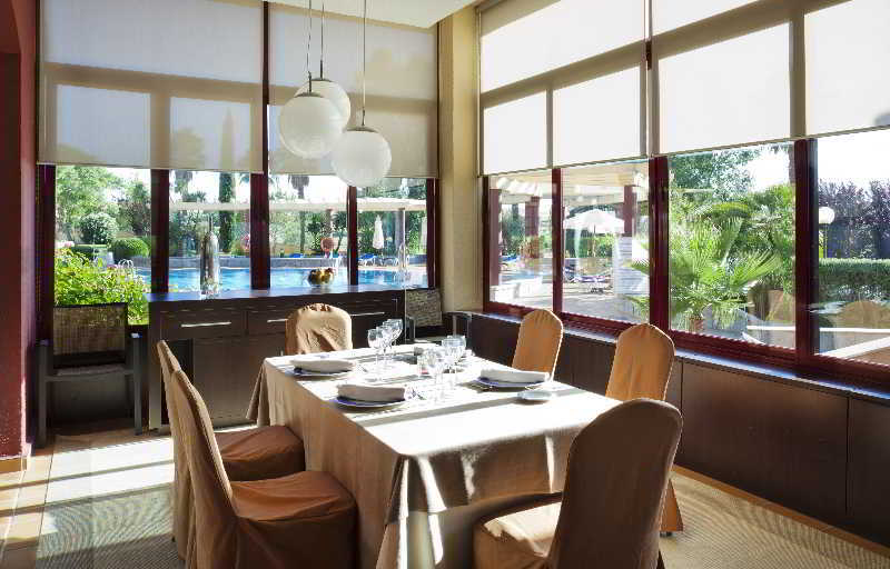 Hotel Ilunion Golf Badajoz Esterno foto